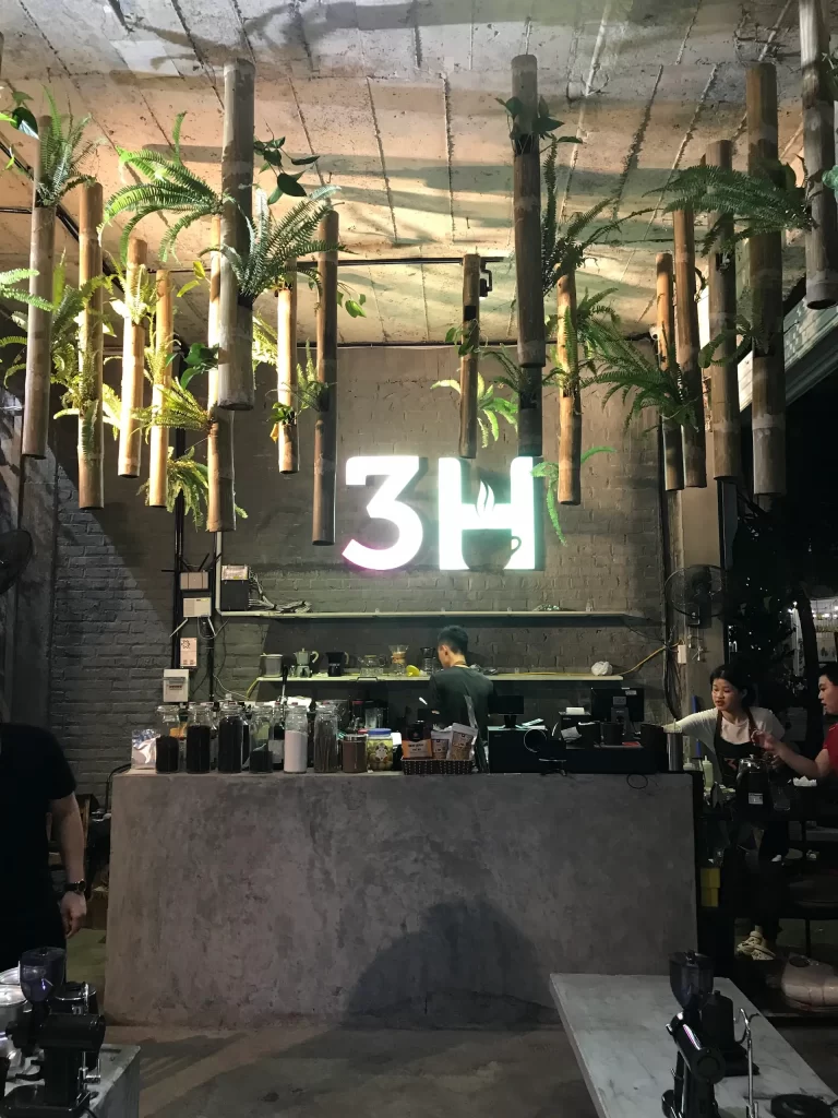 3H Coffee & Tea TT2A, Ng. 622 P. Minh Khai, Vĩnh Phú