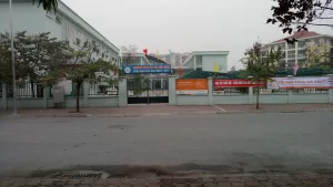 Trường THCS Đô thị Việt Hưng