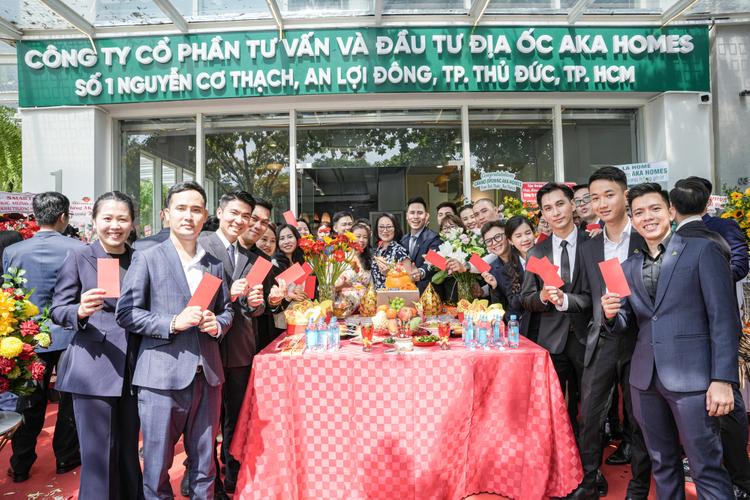 Nghi thức cúng khai trương diễn ra vô cùng thuận lợi