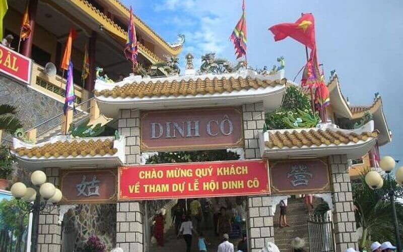 Lễ hội Dinh Cô diễn ra từ ngày 10 tới ngày 12/2 âm lịch