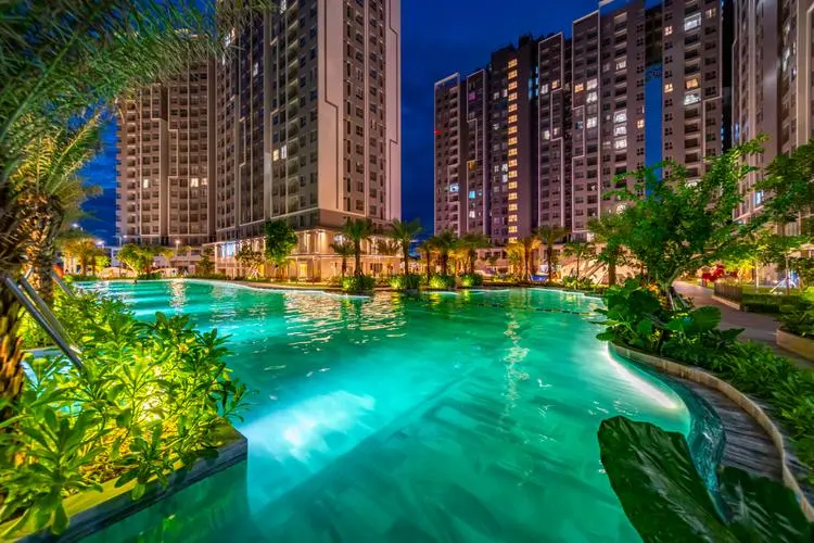 Hồ bơi tại khu phức hợp Westgate